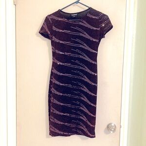 Bebe short sleeve body con sequin Bebe dress NWOT